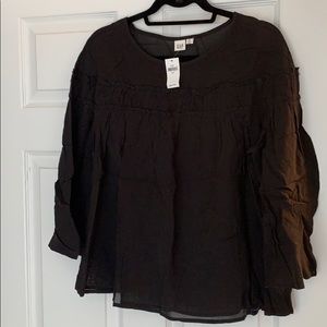 NWT women’s bell sleeve blouse